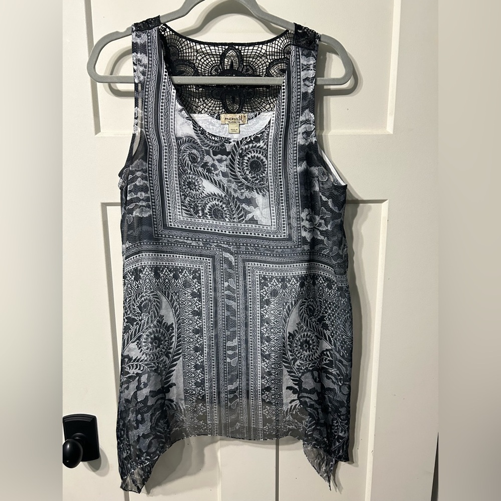 One World Live and let live Black & White tunic Tank top M